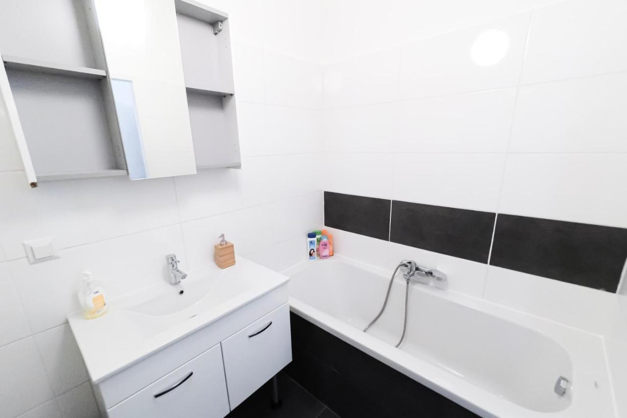 Apartment Lights - Meidling *